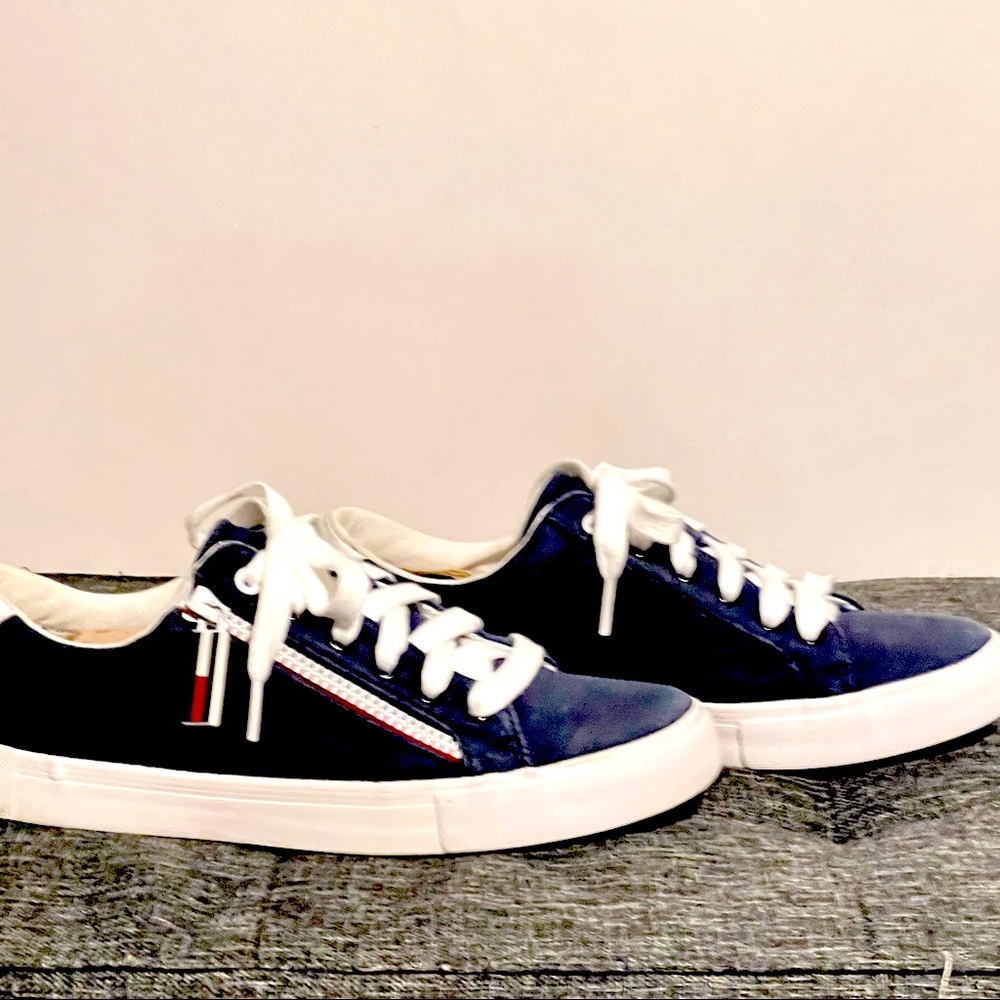 TOMMY HILFIGER WOMENS PASKAL Navy
